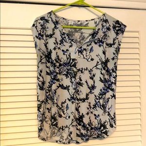 Loft Outlet Sleeveless Blue/Grey Floral Top Small